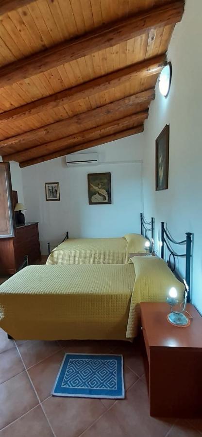 B&B I Menhir Sorgono Buitenkant foto