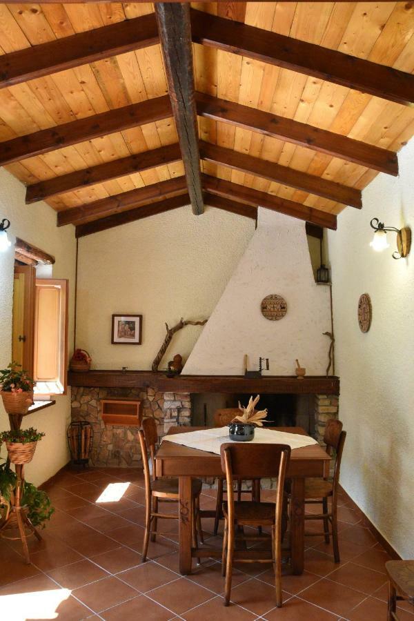 B&B I Menhir Sorgono Buitenkant foto