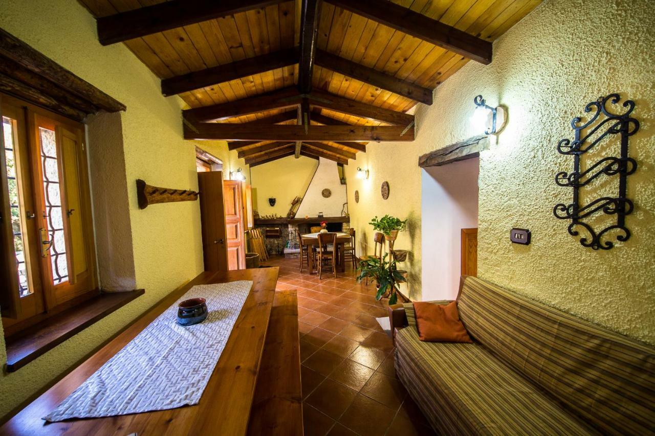 B&B I Menhir Sorgono Buitenkant foto